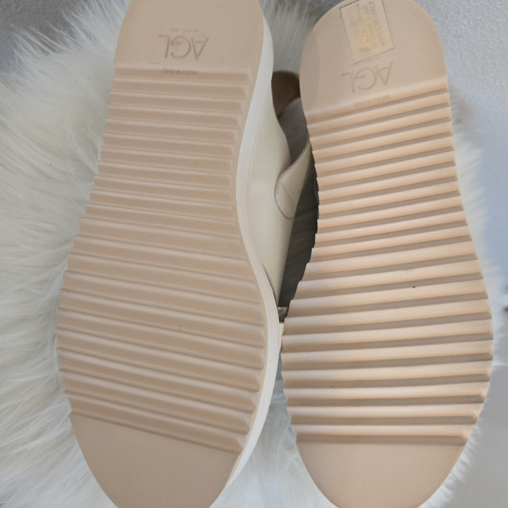 AGL Maya Criss Cross Platform Leather Sandal - Picture 9 of 10